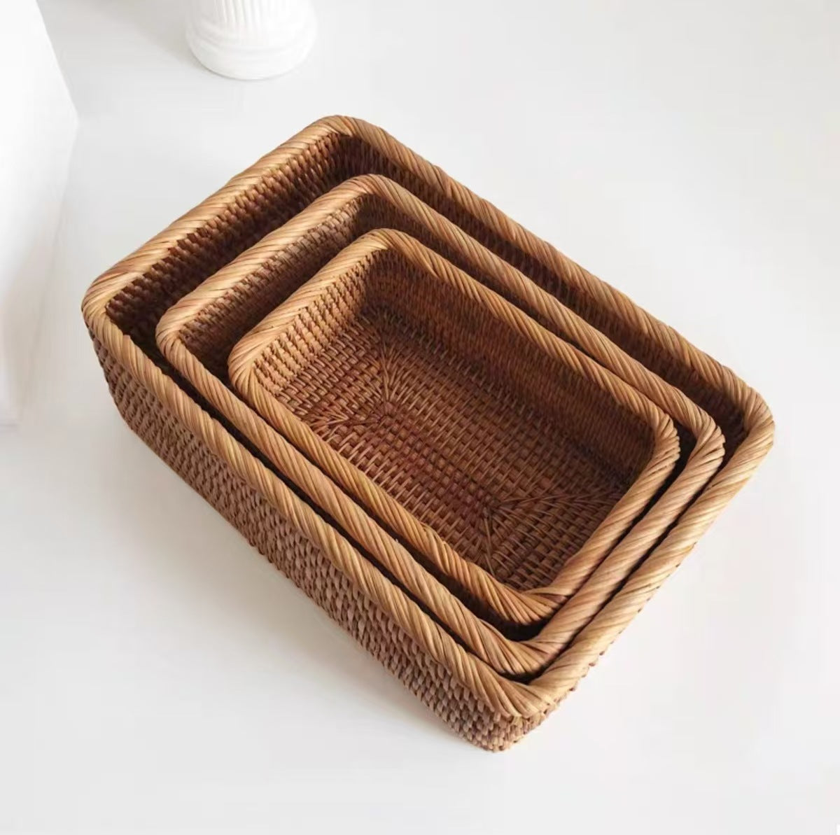 Panier de rangement en rotin tressé à la main