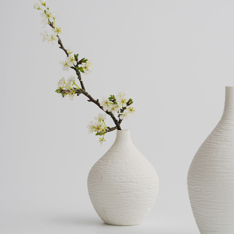 Classical Japanese Kaze Spout Vase